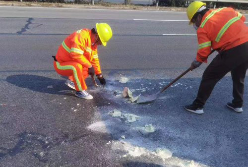 贡井公路下沉注浆加固